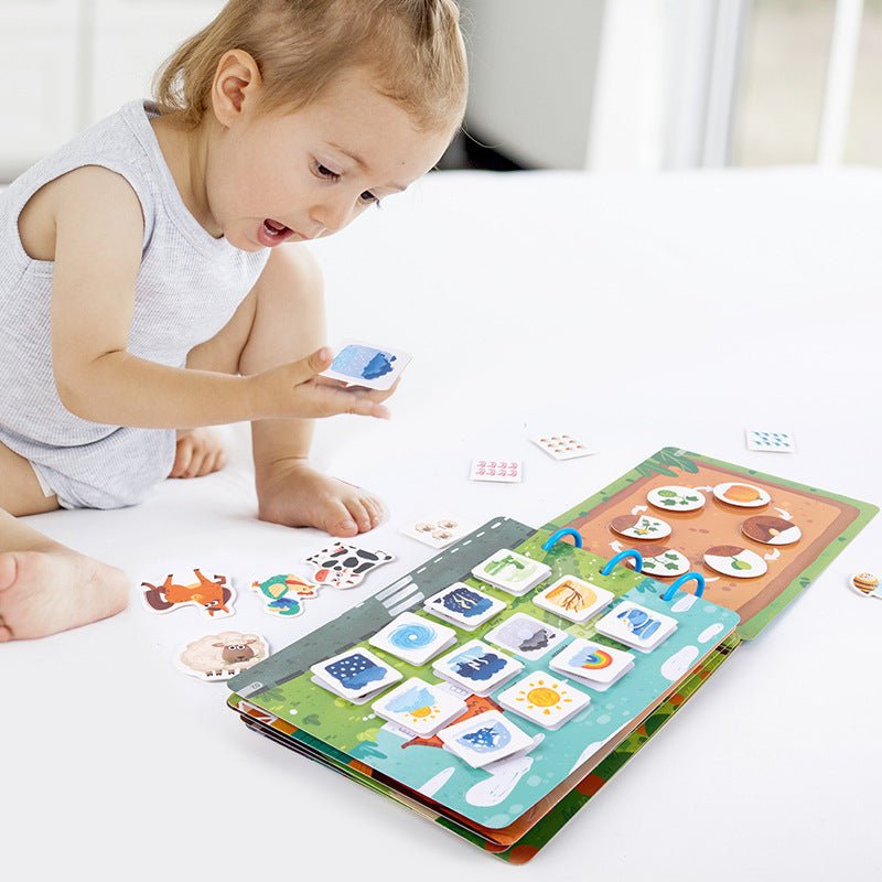 Lernspielzeug "Busy Book" 
